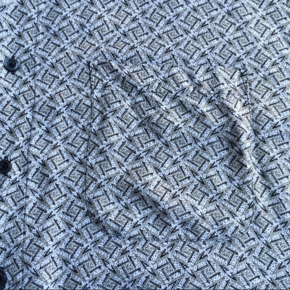 Natural Instinct short sleeve button down size XL - Picture 5 of 6